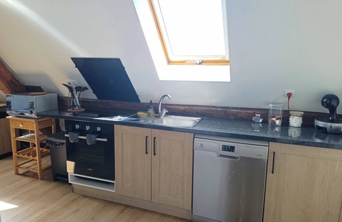 Chateauneuf-en-Thymerais Appartement | Lodging Downtown Châteauneuf-en-Thymerais