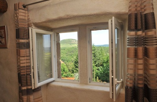 Verrieres Cottage | Gîte et chambres d'hotes avec piscine pour 15 personnes