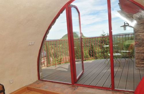 Verrieres Cottage | Gîte et chambres d'hotes avec piscine pour 15 personnes