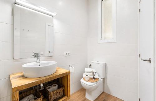 El Parc i la Llacuna del Poblenou Appartement | Lodging Apartments Pere IV