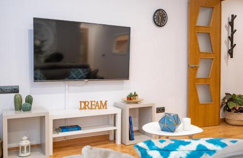 el Camp d'en Grassot i Gracia Nova Appartement | Lodging Apartments Villa de Gracia 2 bedroom cozy apartment
