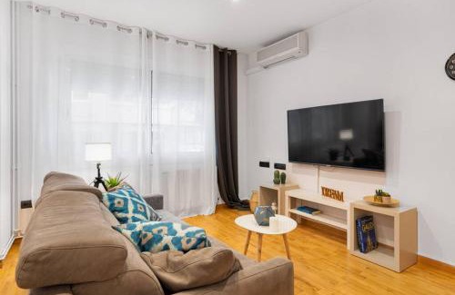 el Camp d'en Grassot i Gracia Nova Appartement | Lodging Apartments Villa de Gracia 2 bedroom cozy apartment