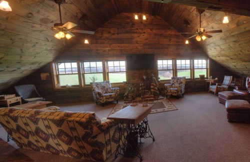 Wayne County Maison | Lodging EXTRAORDINAIRE!