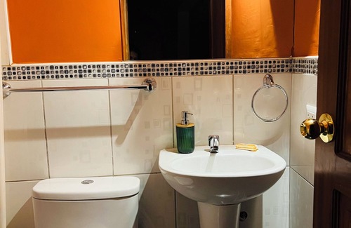 Ollantaytambo Cabine | Lodging in Ollantaytambo living inka city with viewpoint to mountains
