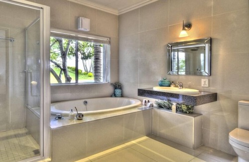 Nelspruit Maison | Loerie's Call Guesthouse