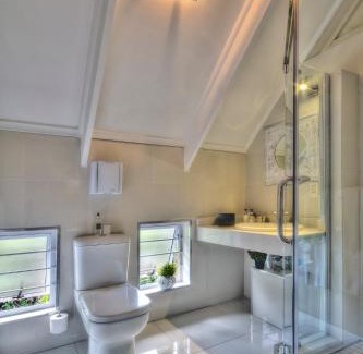 Nelspruit Maison | Loerie's Call Guesthouse