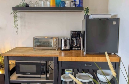 Ste Anne de Beaupre Appartement | Loft 14 | 2 Min Waterfront | BBQ & Fireplace