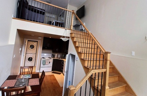 Bellerive Appartement | Loft 16 pieds de plafond avec deux terrasses!