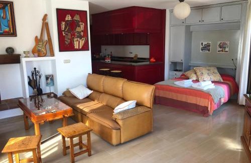 Barrio de Santo Domingo y San Martin Appartement | Loft acogedor con terraza y parking en el centro