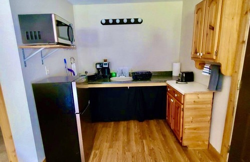 Moscow Cabine | Loft Cabin #4 near beautiful Cedar River.