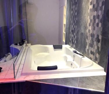 Santa Maria degli Angeli Appartement | LOFT CON SPA PRIVATA