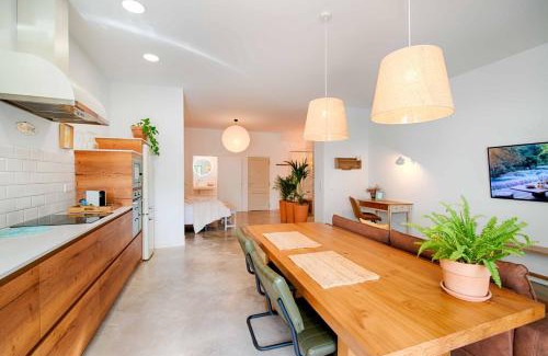 Figueres Appartement | Loft con piscina climatizada privada y parking