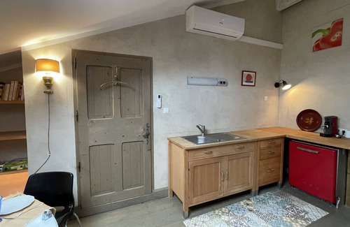 Caderousse Appartement | Loft dans un grand mas avec piscine