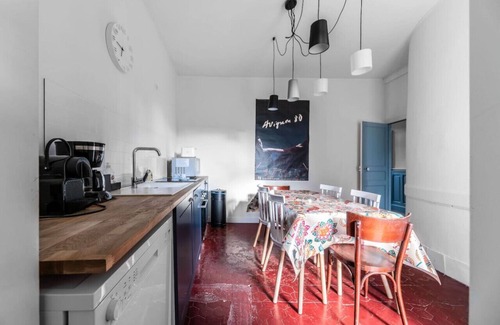 Gannat Appartement | Grande Maison Design, 180m2, 10 voyageurs, Parking & Jardin