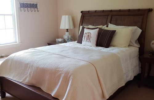 State College Maison | Loft étage de jolie maison dans quartier calme avec 3 chambres et 1. 5 salles de bains