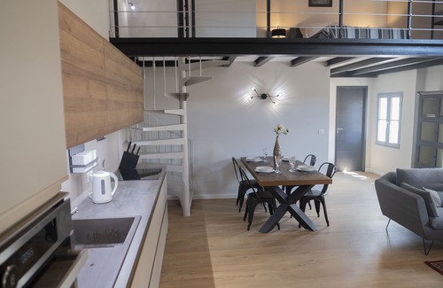 L'Isle-sur-la-Sorgue Appartement | Loft in the heart of the historic center of Isle sur la Sorgue