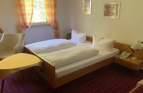 Brilon Appartement | Loft low budget room, 15sqm, shower and WC, max. 2 persons