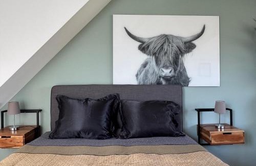 Breukelen Appartement | Loft met veel zonlicht