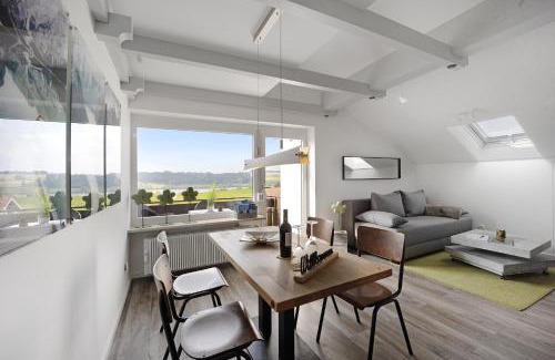 Oy-Mittelberg Appartement | Loft mit Seeblick und Innenpool