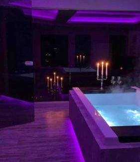 Helmstedt Appartement | Loft mit Whirlpool Sauna Kino nähe Wolfsburg