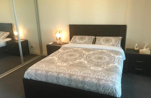 Lidcombe Appartement | Loft of Accor Stadium - Pool, Sleeps 6, 3 BEDS 2 Baths - No PARTIES