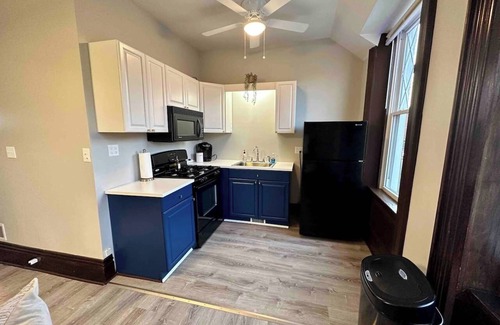 Bloomfield Appartement | Lovely Loft on Liberty- Free Off Street Parking!