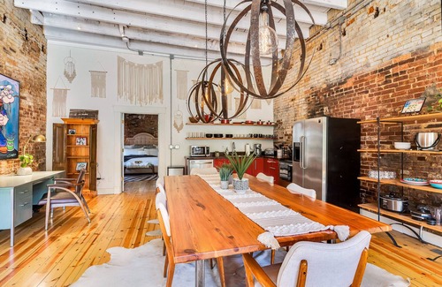 St. Elmo Improvement League Maison | Loft on St. Elmo Avenue - CLOSE to Downtown | 1 Bed, 1 Bath