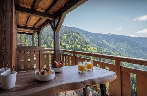 Cohennoz Appartement | Loft Saeko - great outdoors and cosy interior for 8 - OVO Network