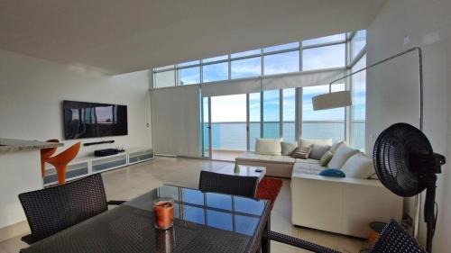 Nueva Gorgona Appartement | Loft Style Beachfront Apartment