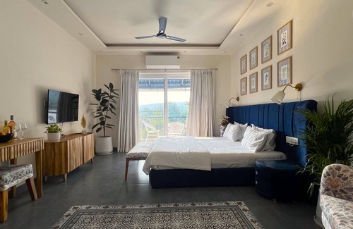 Nerul Lit Et Petit-Déjeuner | Loft Style Duplex w Forest View - The Open House