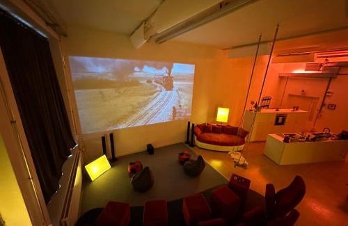 Triesenberg Appartement | Loft with Home Cinema