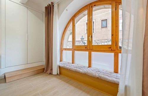 Montblanc Appartement | Loft with privileged view of Plaza Mayor