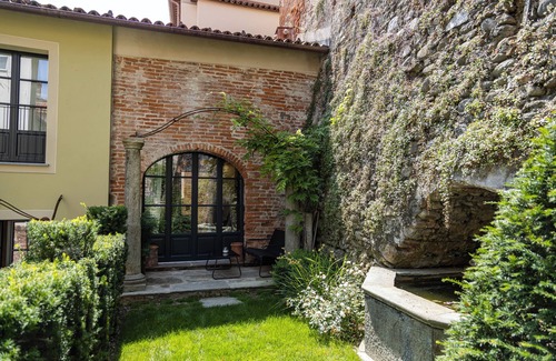 Mondovi Appartement | Loft with timeless splendor in the historic center of Mondovi Piazza