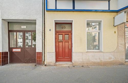 Lichterfelde Appartement | Loftly 5min zu Fuß Charite - 45m2 - Self Check-In - 300mbit