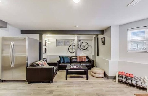 Tri-Taylor Appartement | Lofty 2Bd/Ba Med District