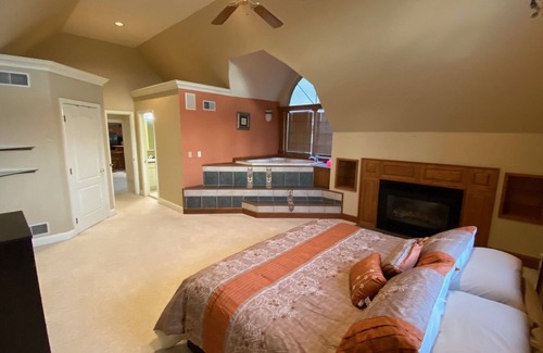 Hummels Wharf Appartement | Lofty space with work space and relaxation nearby everything