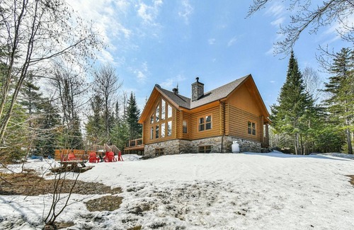 Fiddler Lake Resort Cabine | Log cabin 4 bdrms, spa, indoor& outdoor pool, lake beach, Fiddlerlake resort