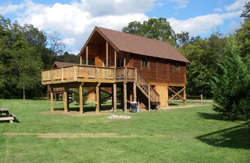 Rileyville Cabine | Log Cabin, bain à remous 6 personnes! Plus de 150 verges de la rivière!