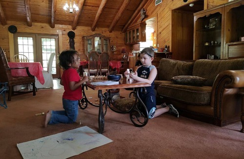 Gilmer Cabine | Log cabin East Texas near Barnwell and Lake of the Pines