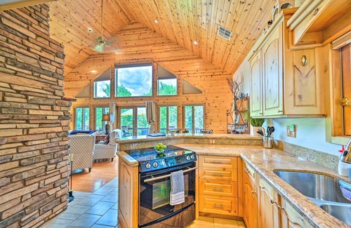 Payson Cabine | Log Cabin in Payson w/ Deck, Mtn & Creek Views