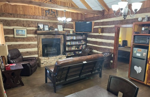 Lindale Cabine | Log Cabin in Woods W / Cheminée à bois Trail & Scavenger Hunt, Lindale Canton Tyler
