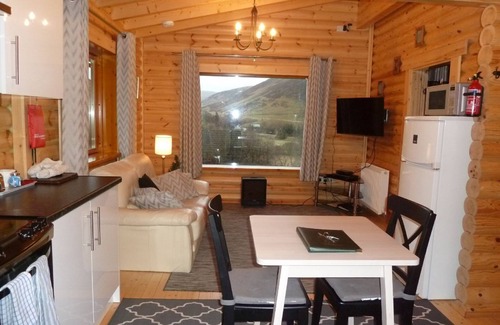 Spittal of Glenshee Cabine | Log Cabin avec bain à remous et sauna pour 2/3 | Dans le parc national de Cairngorm | Superbes vues