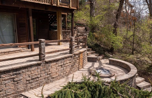 McHenry Cabine | Log Cabin with HGTV Style Backyard INCREDIBLE property
