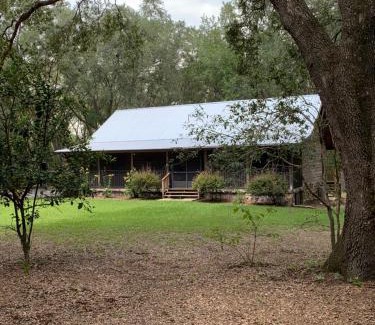 Ocklawaha Maison | Log Home Guest House