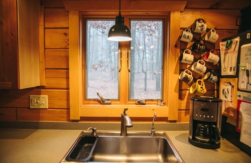 Jim Thorpe Maison | Log Home in a Peaceful Wood in Jim Thorpe