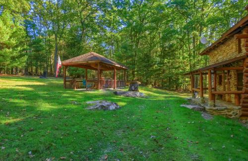Clarion Maison | Log Home -wifi-pet Friendly-pavilion
