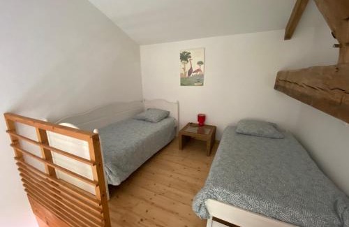 Falleron Maison | Logement au calme entoure d un grand jardin
