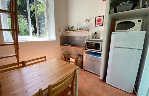 Falleron Maison | Logement au calme entoure d un grand jardin