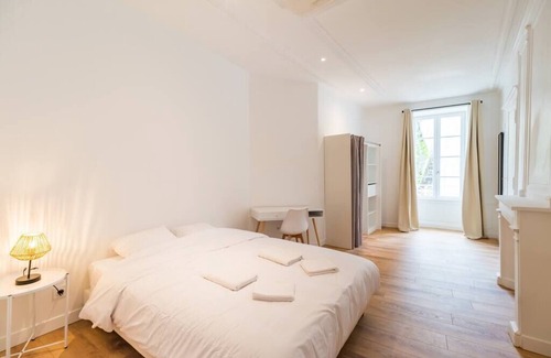 Guingamp Appartement | Logement D'exception : 6 Chambres et Babyfoot