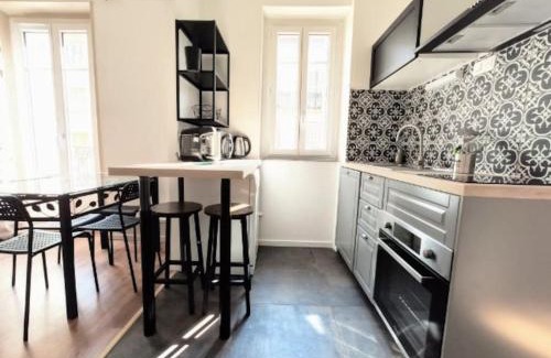 Faubourg Sud Appartement | Logement de charme proche centre-ville - TV - WiFi